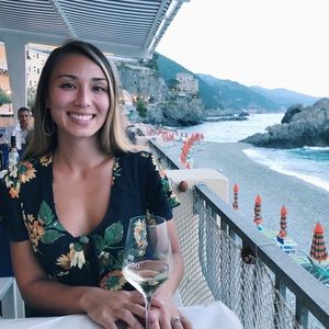 Meet your Posher, Megan